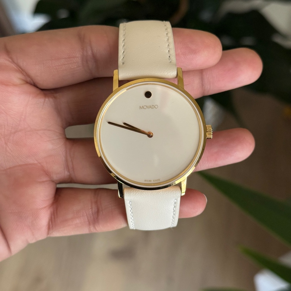 Movado Swiss Museum Signature Classic Beige Dial Beige Leather  Gold Watch Mens